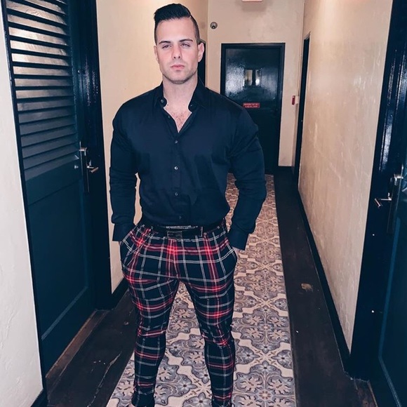 Meet your Posher, Alexander - Picture 1 of 1